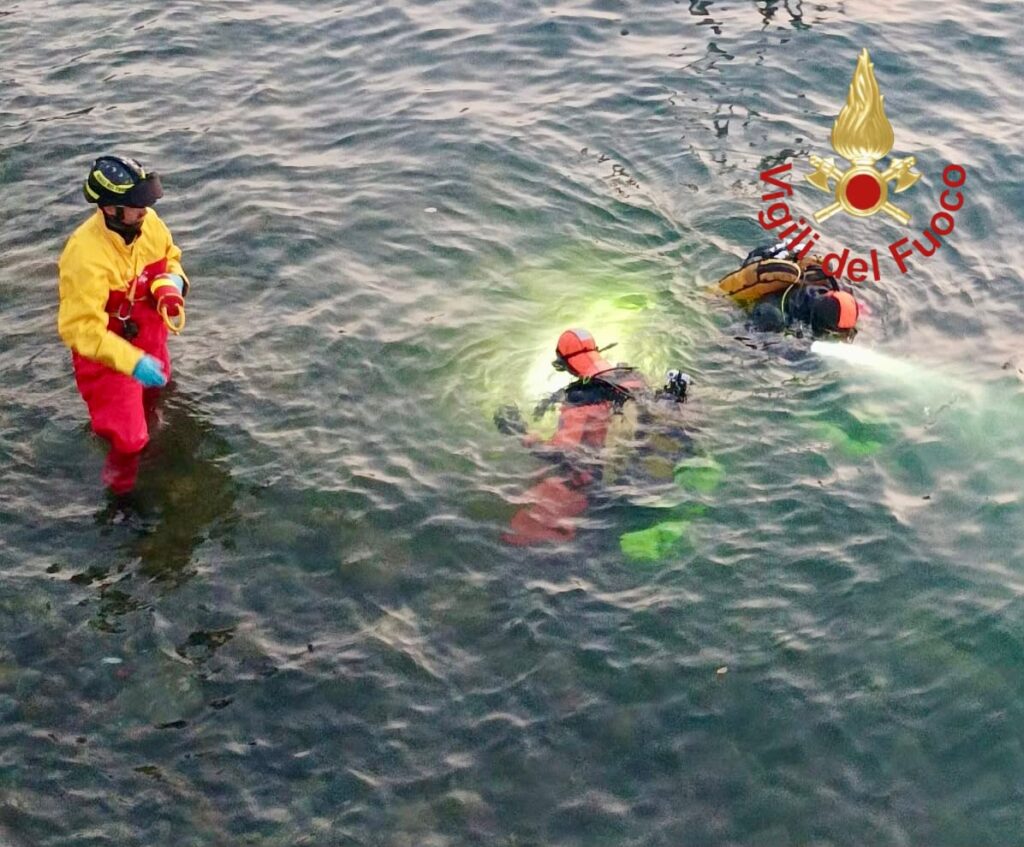 Sommozzatori, foto dei Vigili del Fuoco