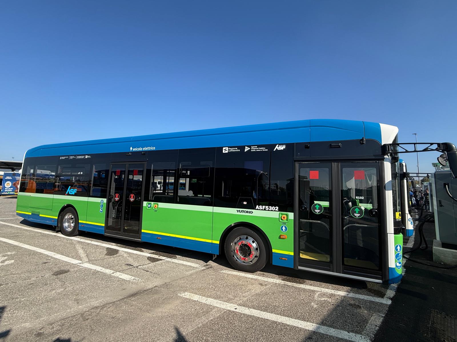 Bus elettrico fianco 